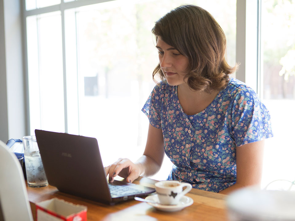 woman at laptop