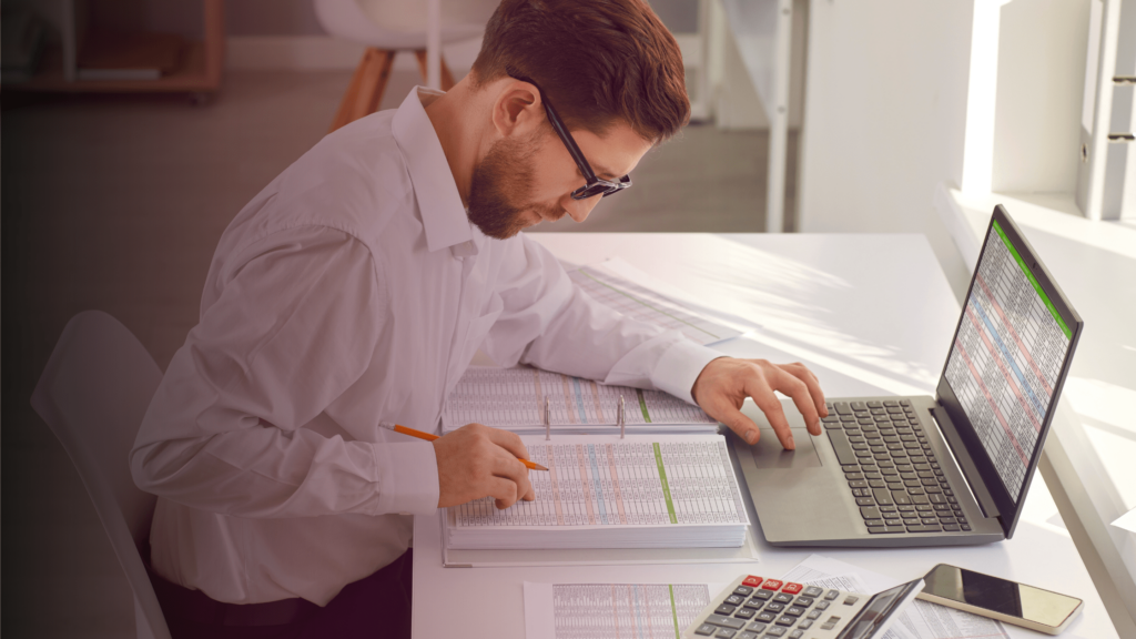12 Accounting Careers Blog Header Image